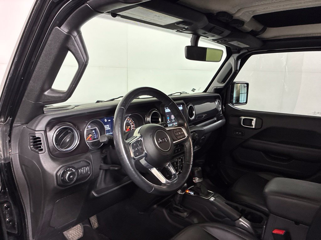 Used 2020 Jeep Wrangler Unlimited Sahara AWD/4WD image 19