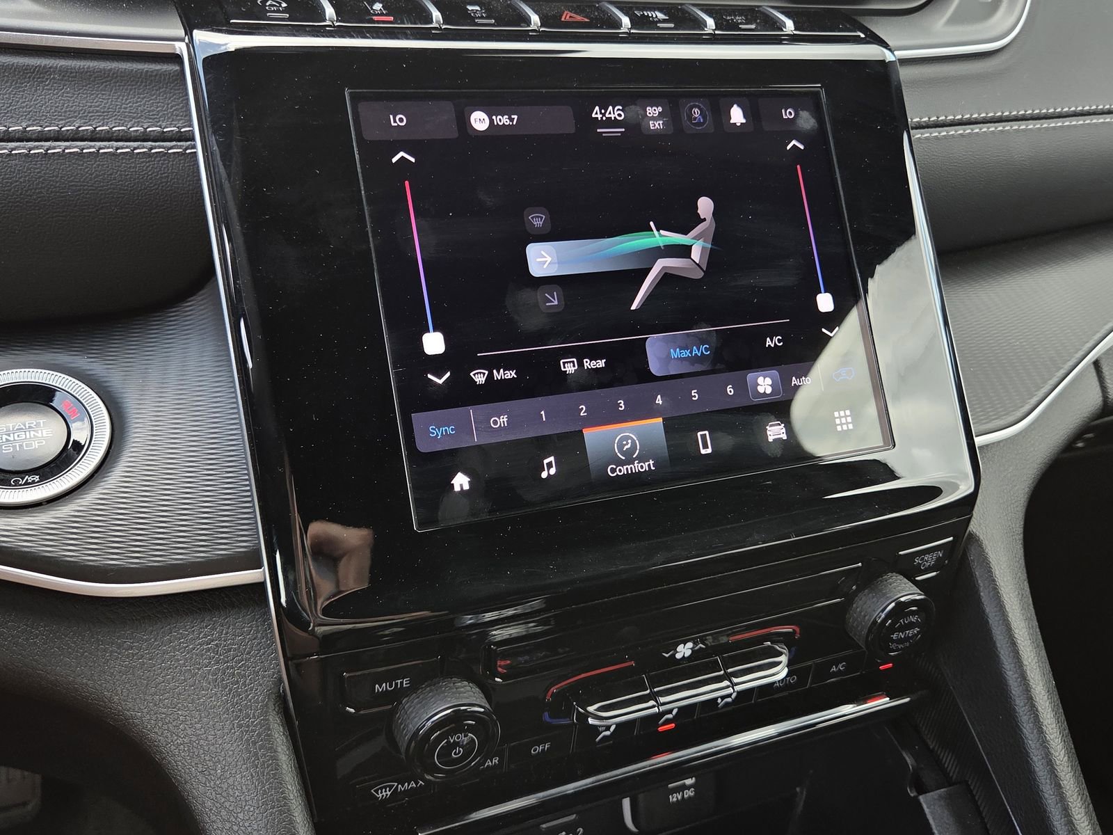 New 2025 Jeep Grand Cherokee Laredo image 22