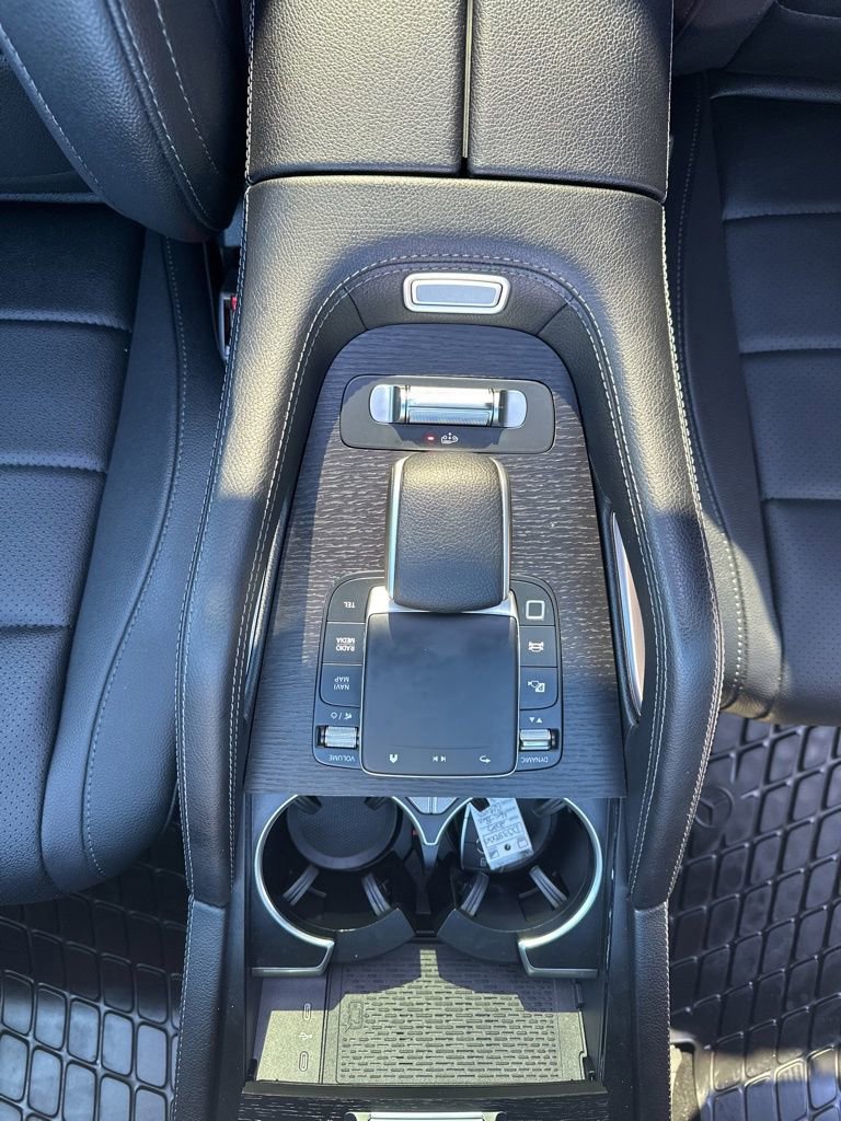 Used 2025 Mercedes-Benz GLS 450 4MATIC image 33