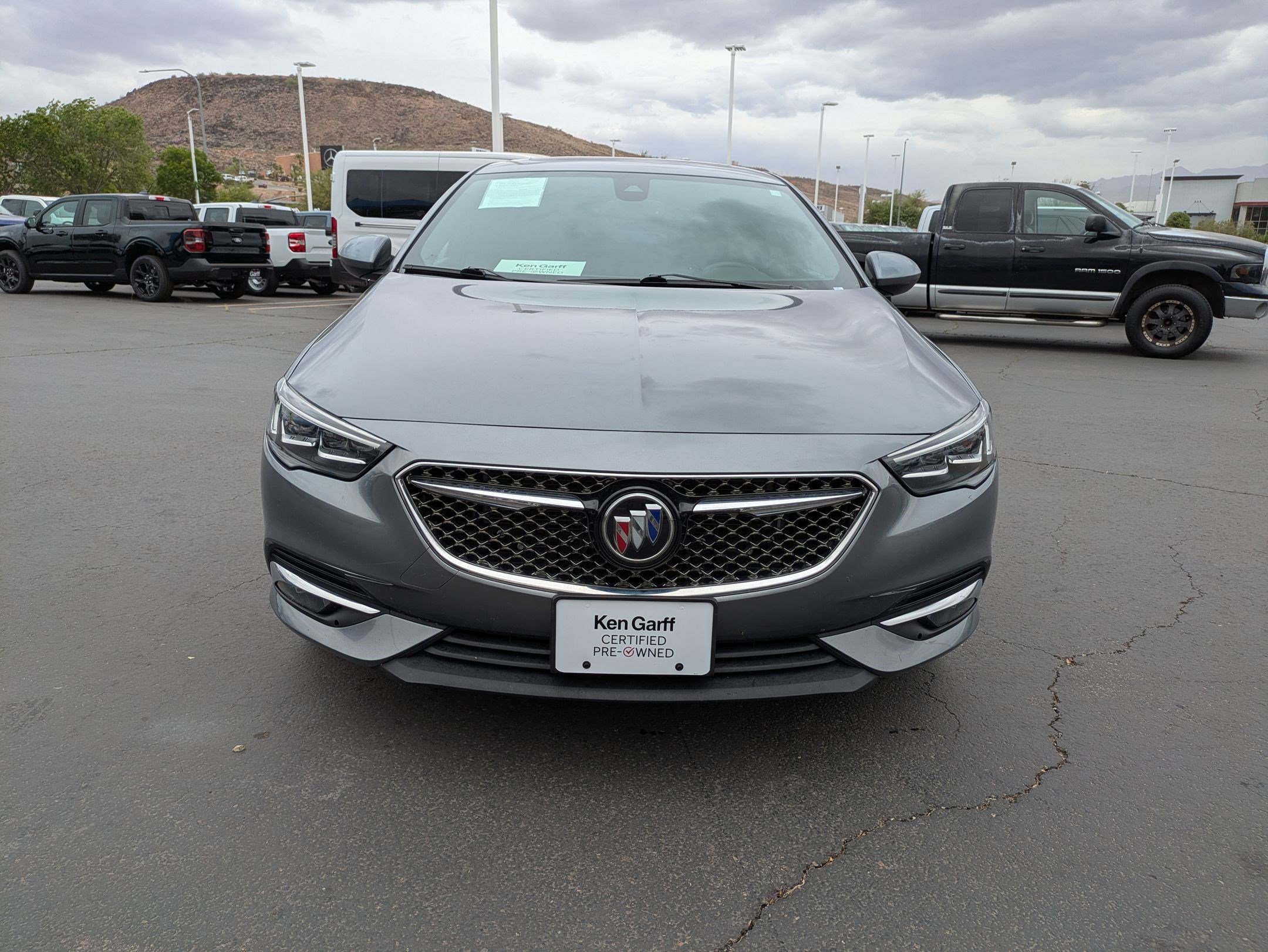 Used 2020 Buick Regal Avenir w/ Driver Confidence Package II image 9