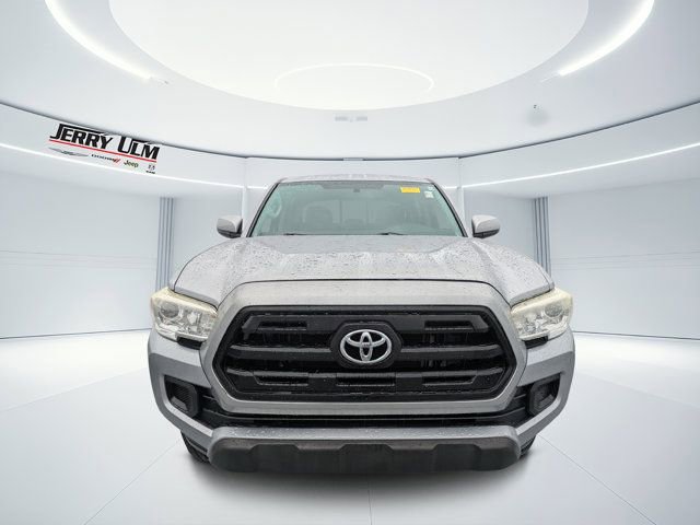 Used 2017 Toyota Tacoma SR image 7