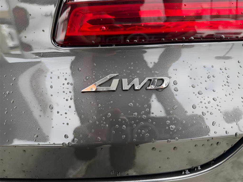 Used 2025 Genesis GV80 2.5T Prestige image 10