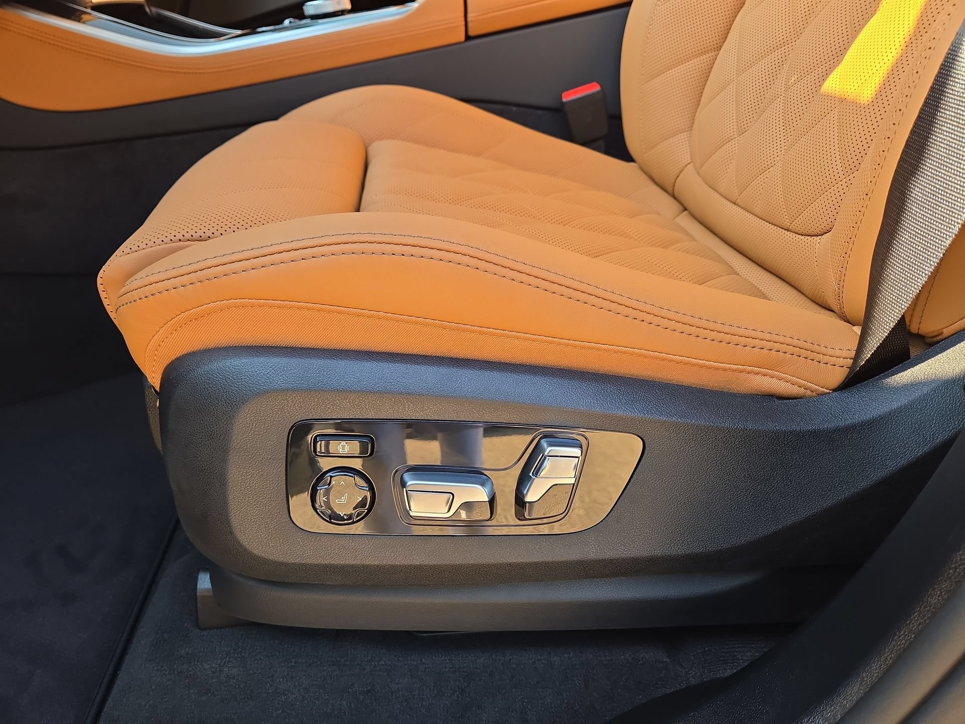 New 2026 BMW X5 M60i w/ Executive Package AWD/4WD image 17