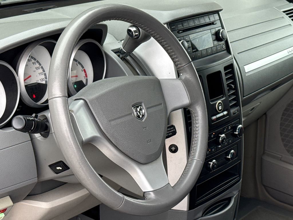Used 2008 Dodge Grand Caravan SXT w/ Family Value Group image 18