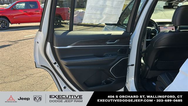 New 2026 Jeep Grand Cherokee L Limited AWD/4WD image 21