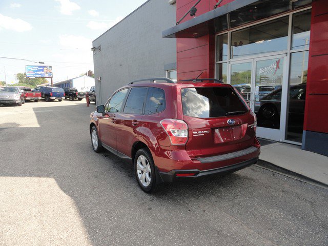 Used 2015 Subaru Forester 2.5i Premium w/ All-Weather Package image 3