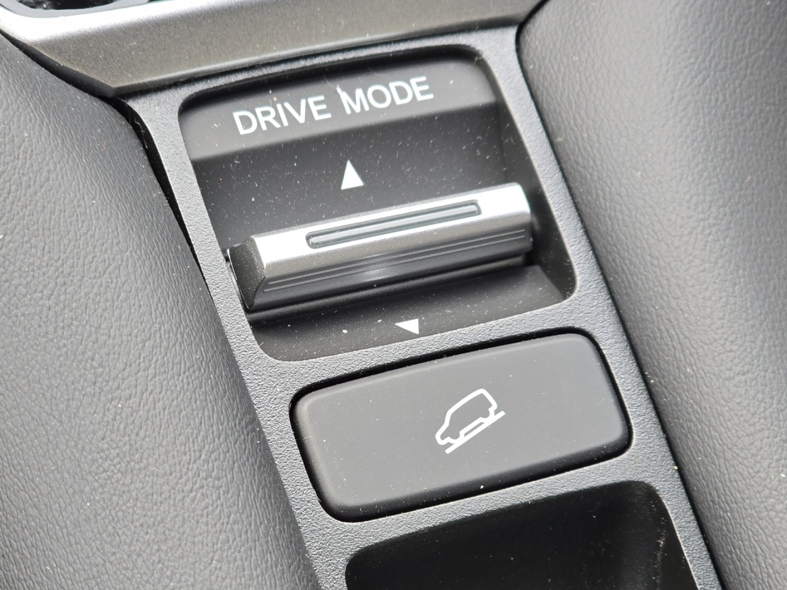 New 2026 Honda HR-V Sport image 8