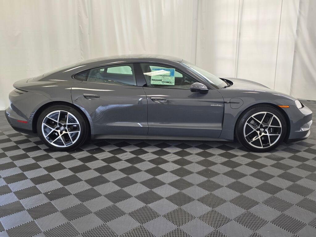 New 2025 Porsche Taycan image 8