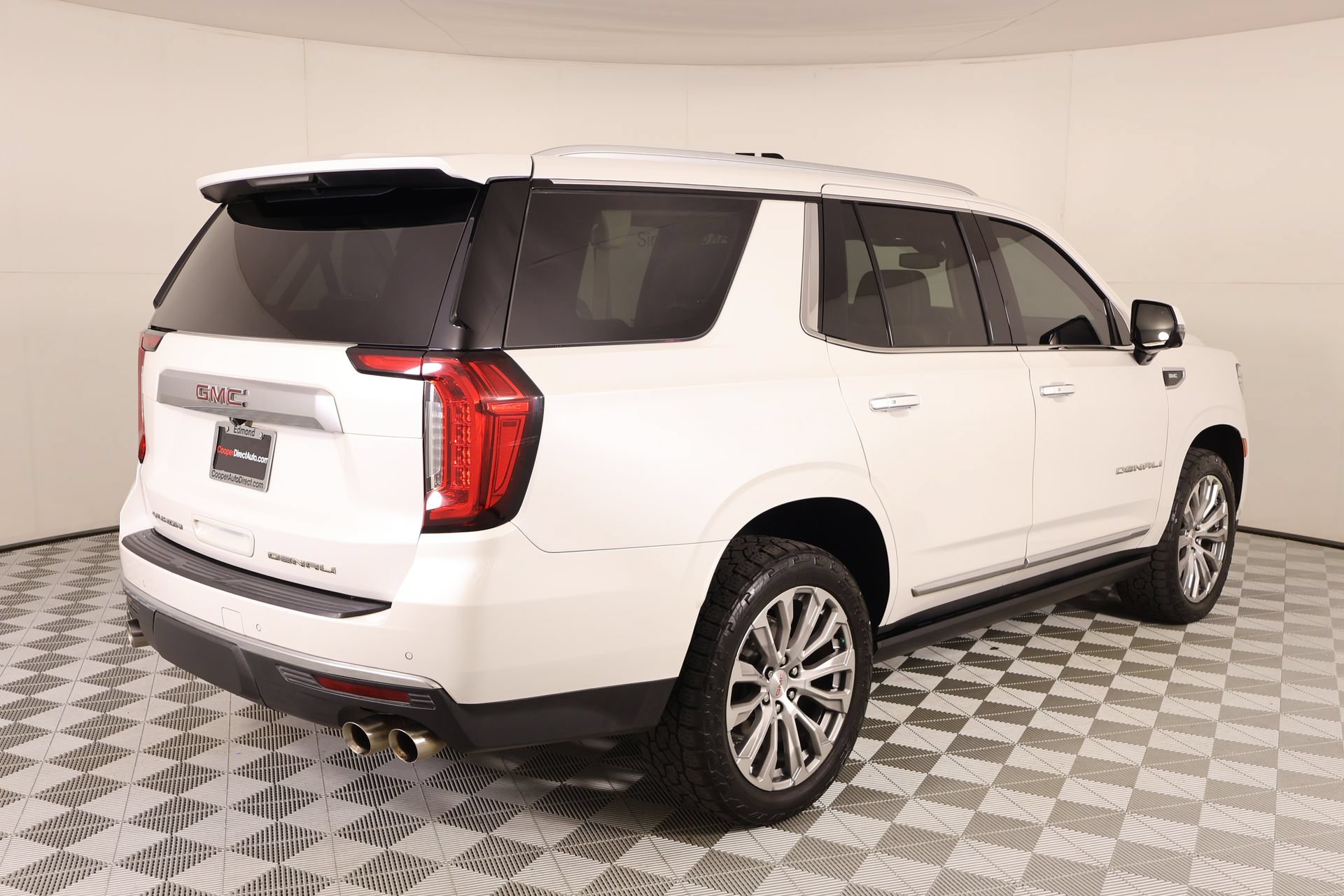 Used 2022 GMC Yukon Denali AWD/4WD image 22