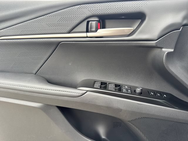 New 2026 Toyota Camry XSE FWD image 17