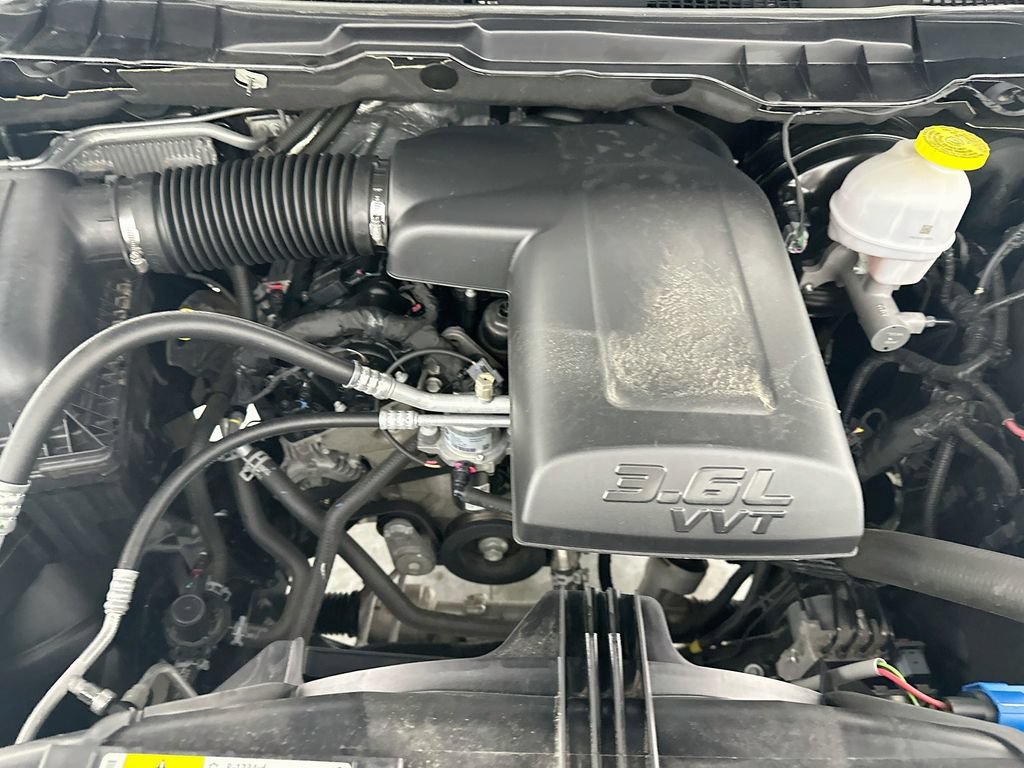 Used 2024 RAM 1500 Warlock RWD image 31