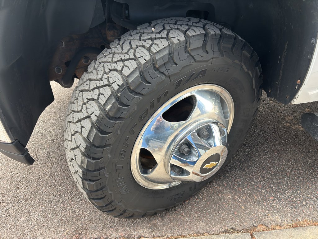 Used 2014 Chevrolet Silverado 3500 LTZ w/ LTZ Plus Package image 31