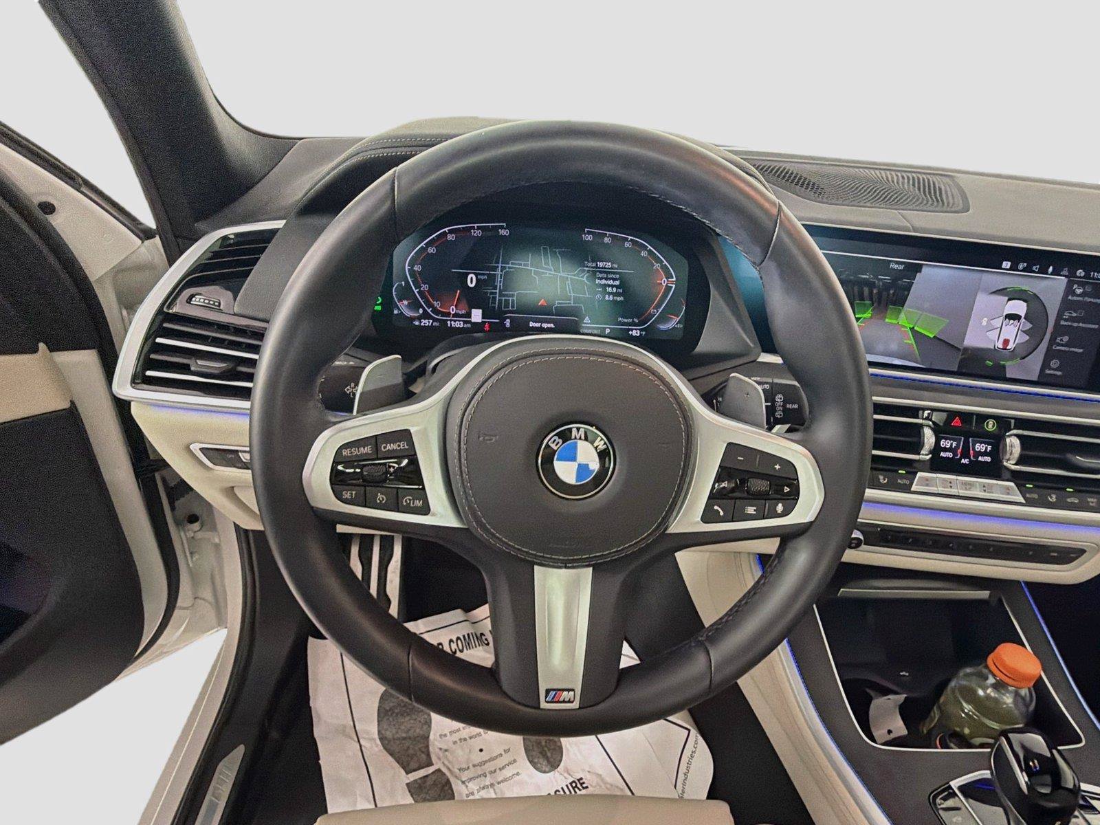 Used 2022 BMW X5 xDrive40i w/ M Sport Package AWD/4WD image 10