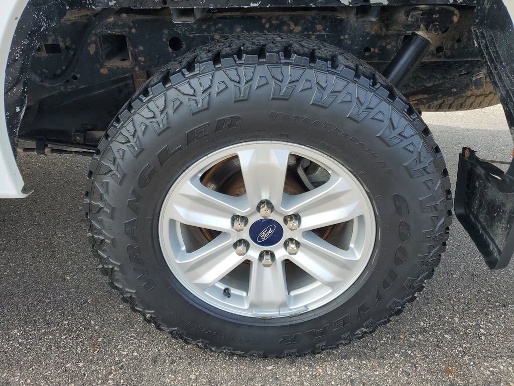Used 2015 Ford F150 XLT w/ Trailer Tow Package AWD/4WD image 26