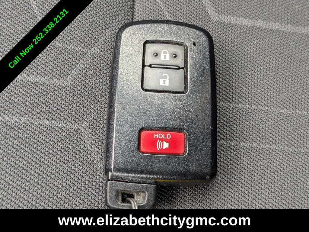 Used 2019 Toyota Tacoma SR image 33