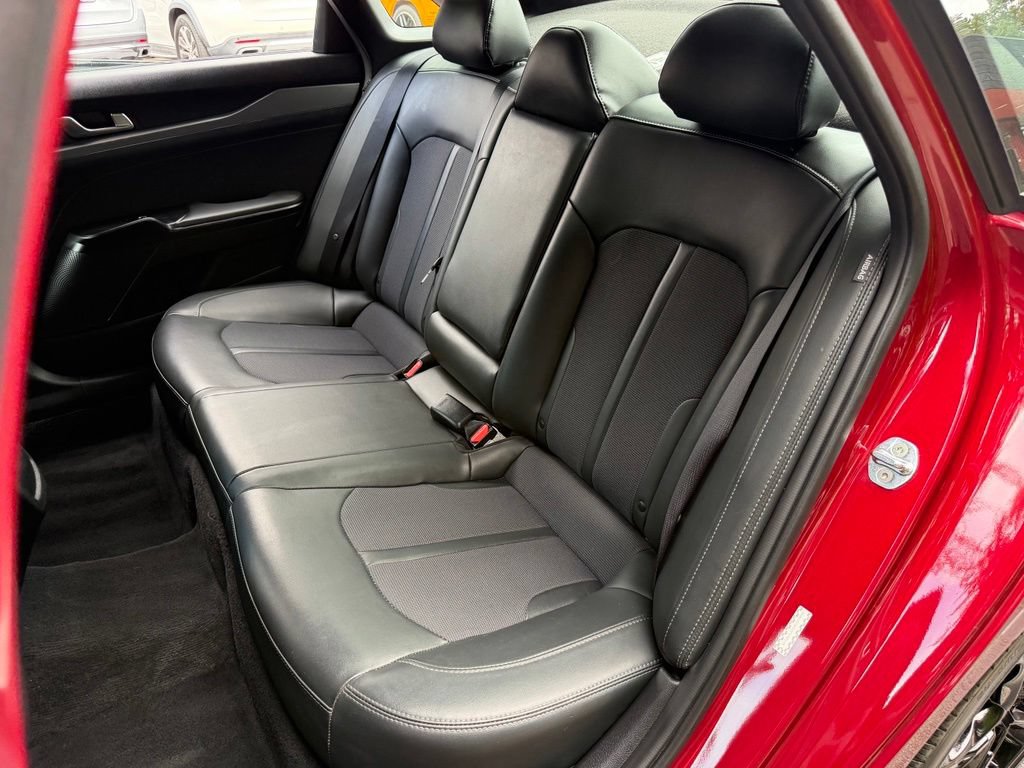 Used 2022 Kia K5 GT-Line FWD image 32