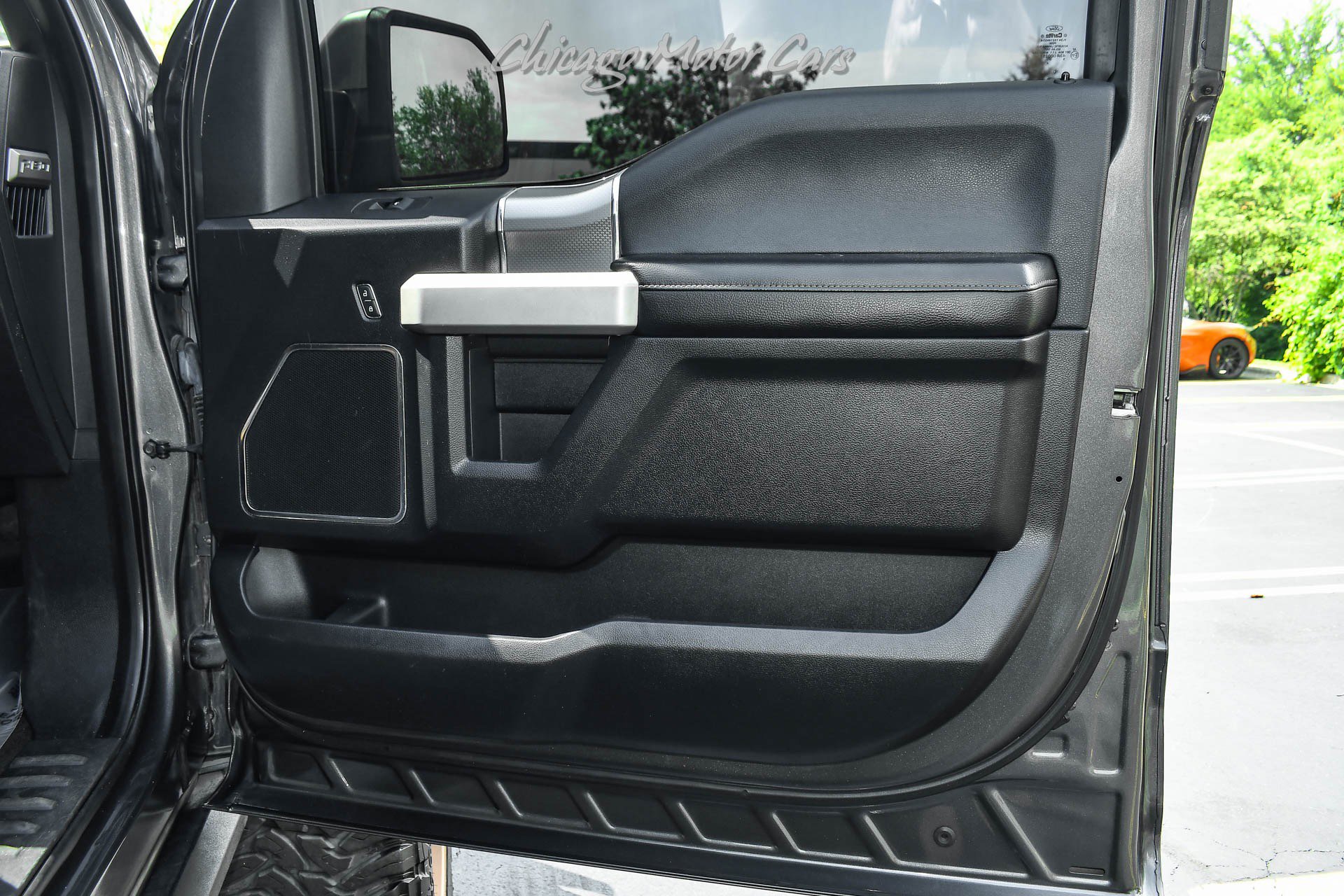 Used 2015 Ford F150 Lariat w/ Equipment Group 502A Luxury AWD/4WD image 29