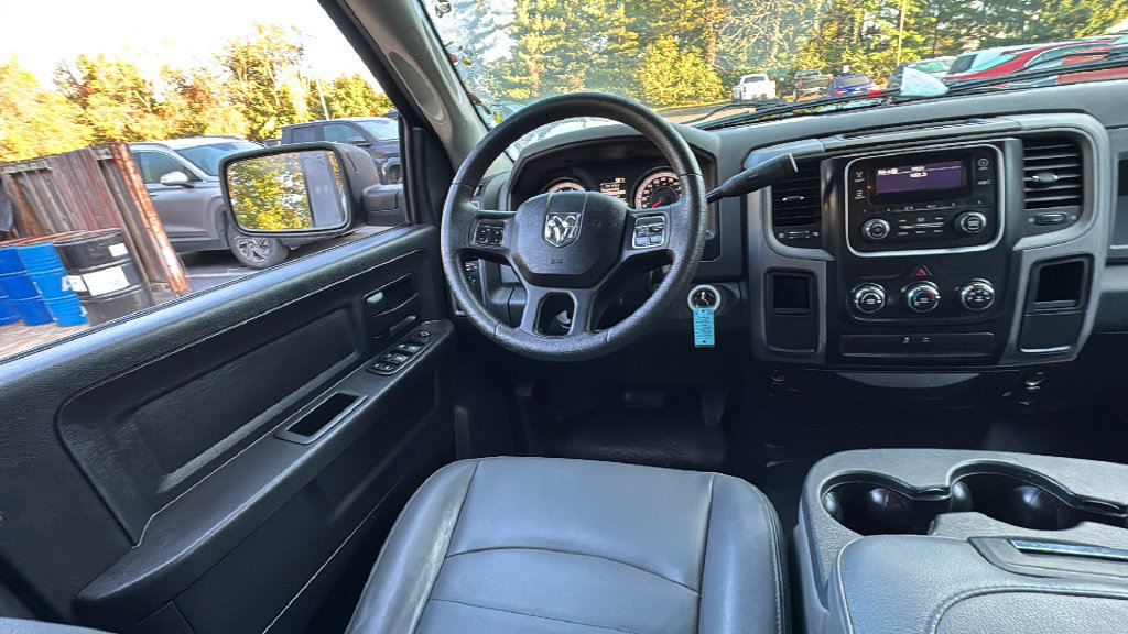 Used 2014 RAM 1500 Tradesman RWD image 28