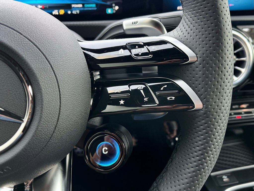 New 2025 Mercedes-Benz CLA 35 AMG 4MATIC image 22