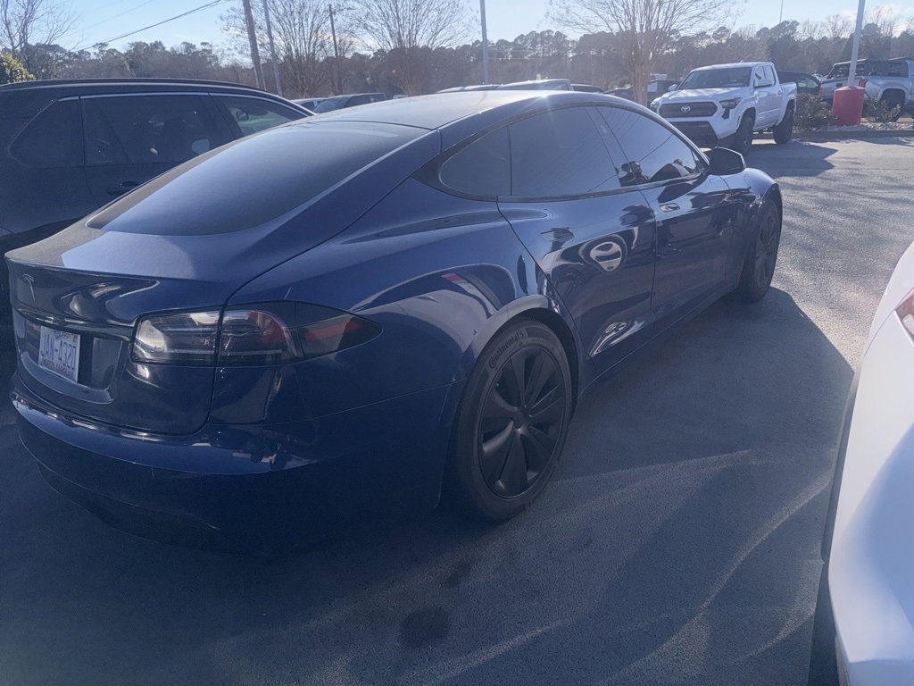 Used 2023 Tesla Model S Standard Range image 4