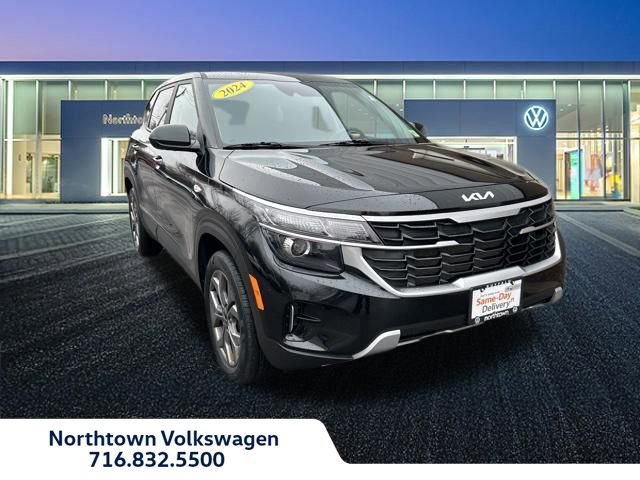Used 2024 Kia Seltos LX image 1