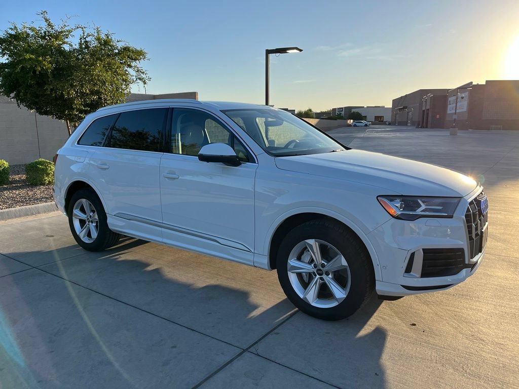 Used 2023 Audi Q7 2.0T Premium w/ Convenience Package AWD/4WD image 5