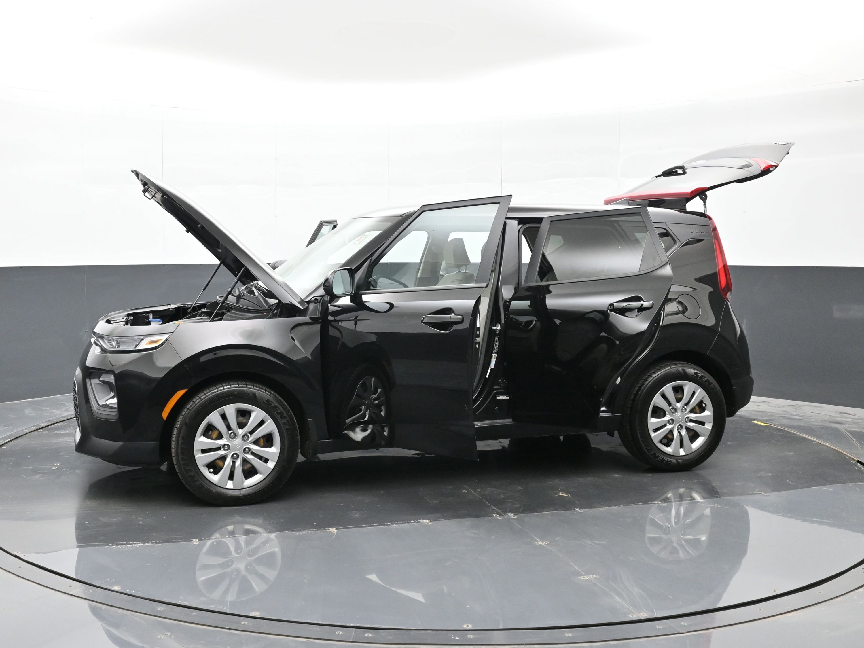 Used 2020 Kia Soul LX FWD image 48