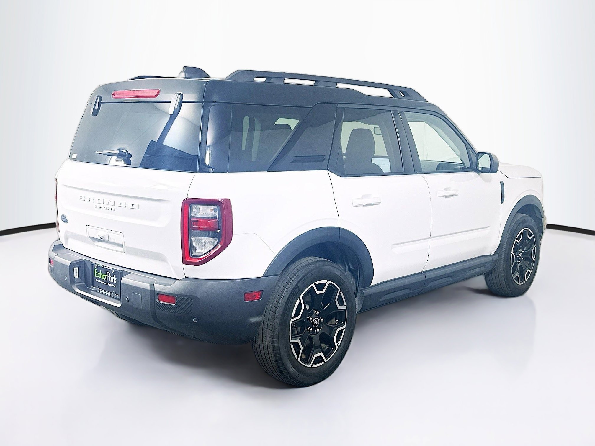 Used 2025 Ford Bronco Sport Outer Banks AWD/4WD image 9
