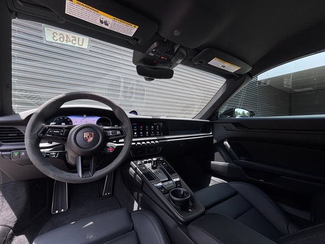 Certified 2025 Porsche 911 Targa 4 GTS AWD/4WD image 15