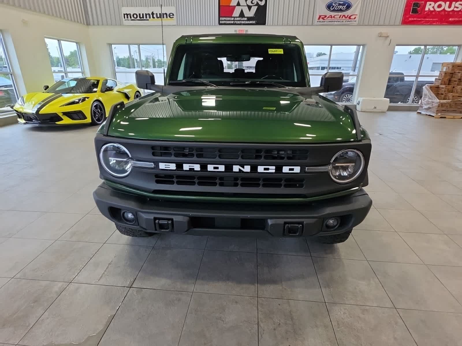 Certified 2023 Ford Bronco Black Diamond AWD/4WD image 3