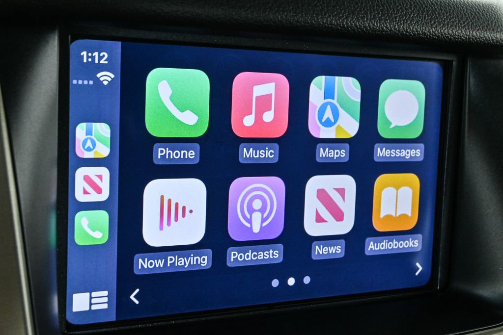 Used 2018 GMC Yukon Denali w/ Denali Ultimate Package image 16