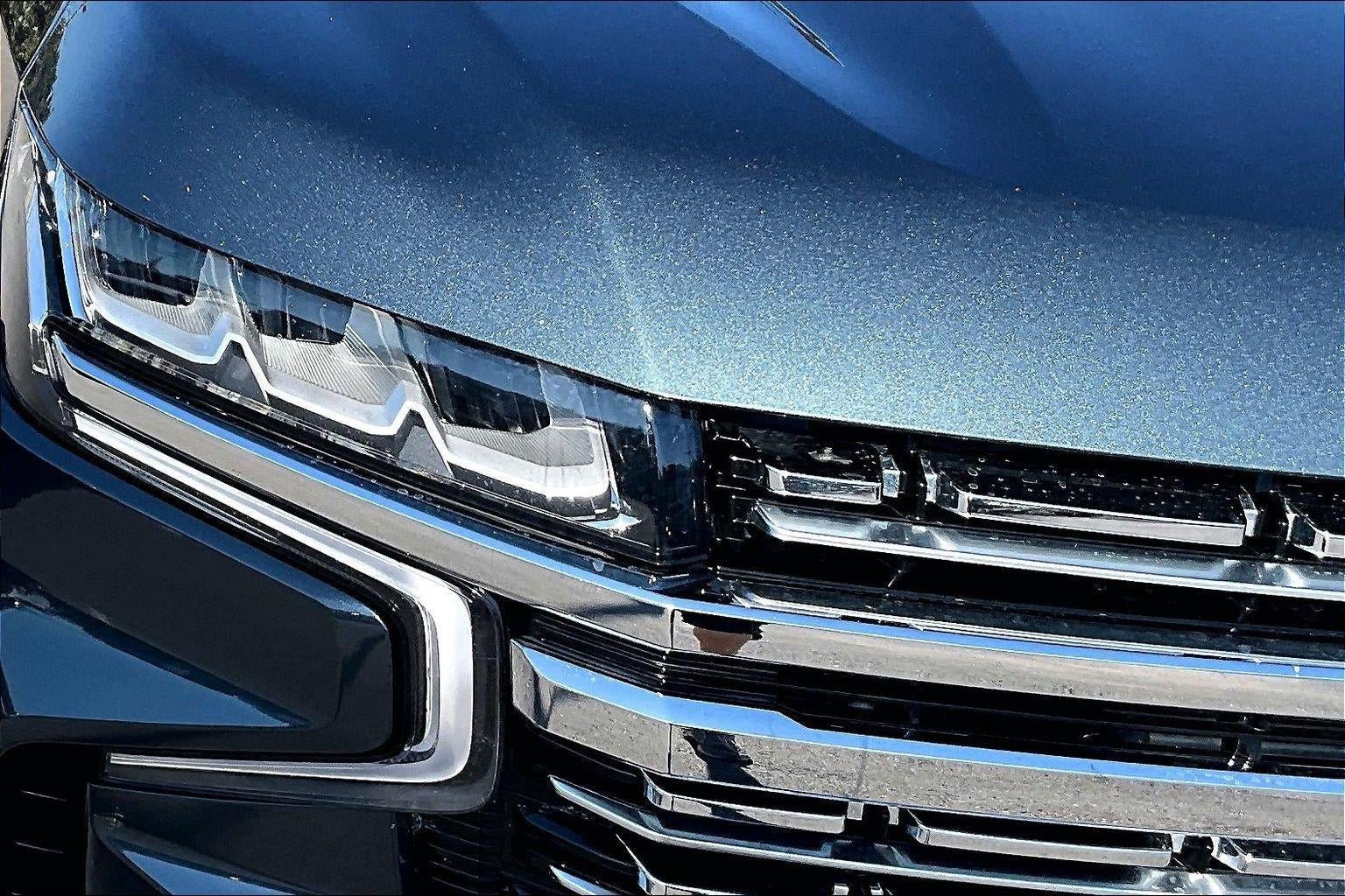 Used 2021 Chevrolet Tahoe Premier w/ Premium Package AWD/4WD image 25