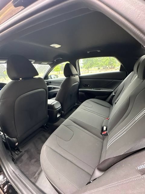 Certified 2025 Hyundai Elantra Sport FWD image 17