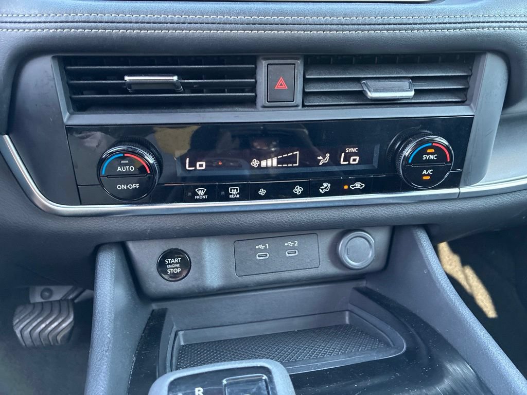 Certified 2025 Nissan Rogue SV AWD/4WD image 20