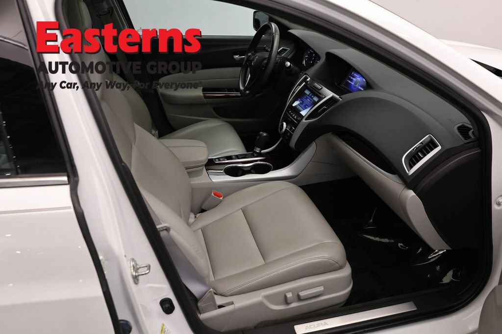 Used 2017 Acura TLX FWD image 24