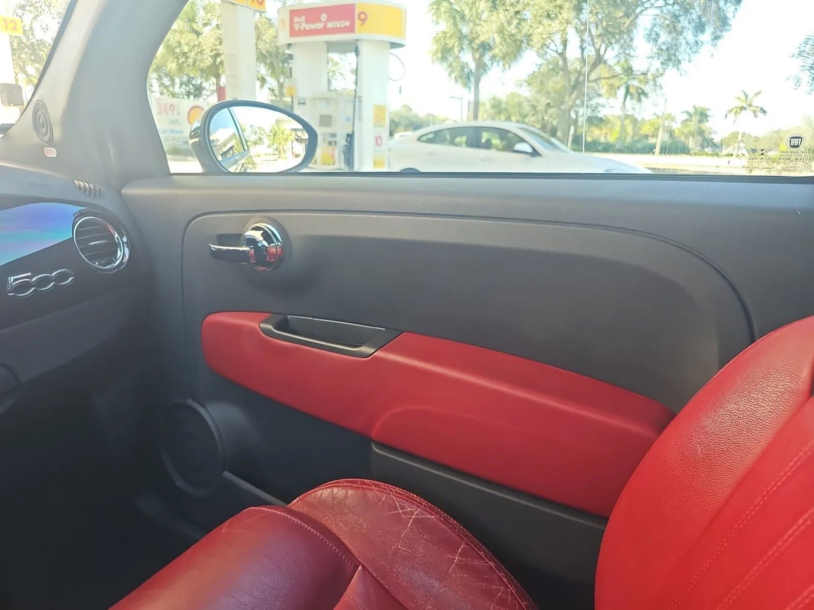 Used 2013 FIAT 500 Sport w/ Beats Audio Pkg image 17