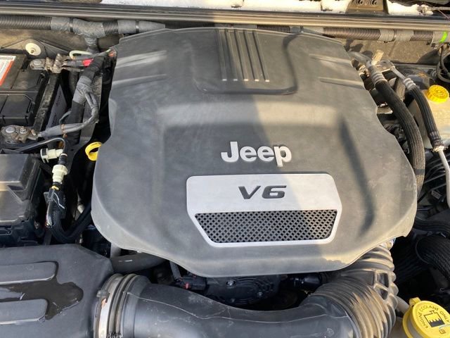 Used 2015 Jeep Wrangler Unlimited Rubicon image 21