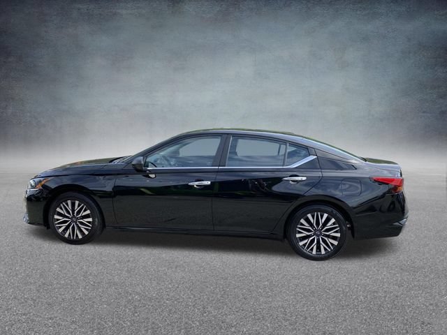 Used 2024 Nissan Altima 2.5 SV FWD image 24