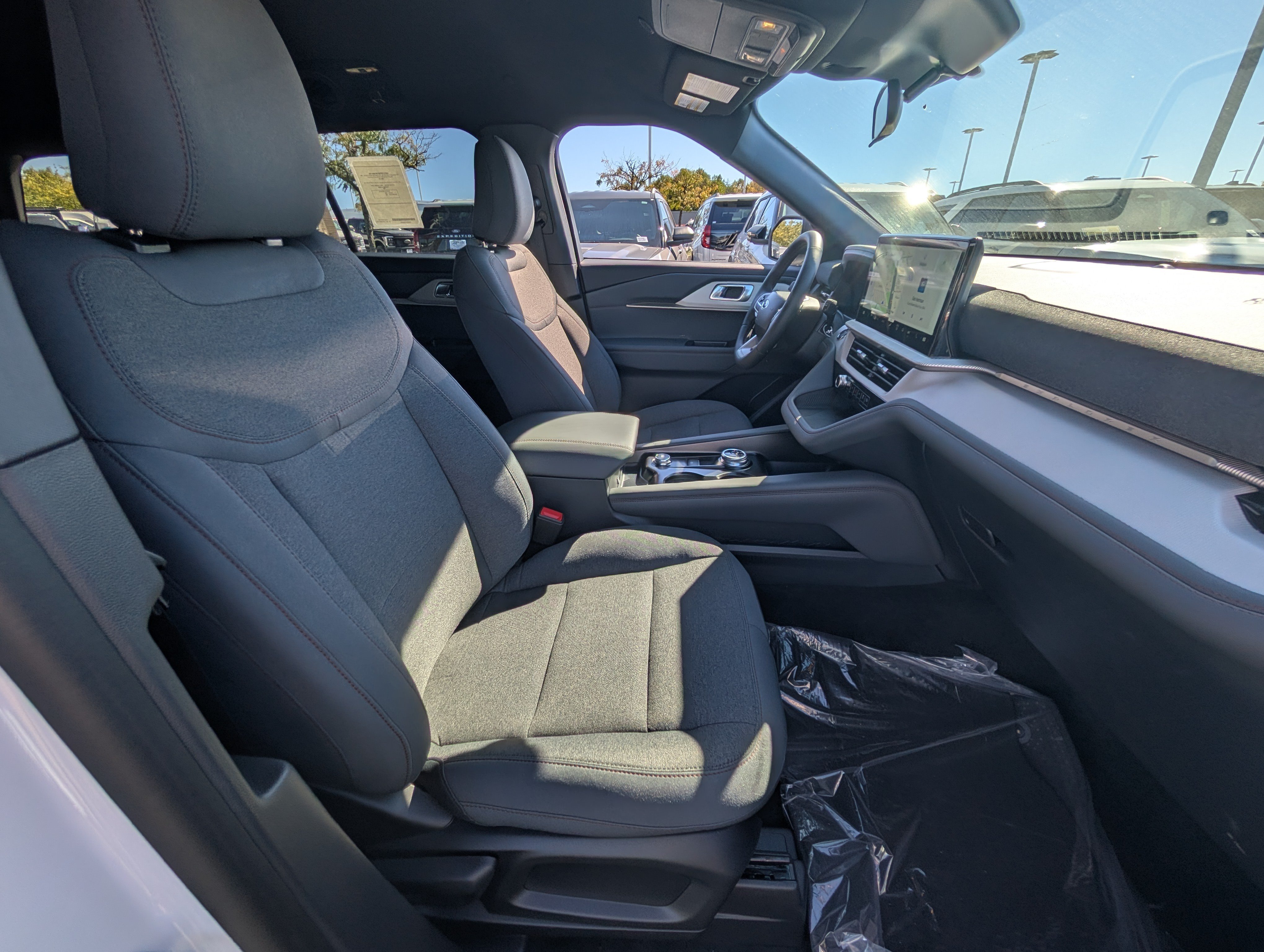 New 2027 Ford Explorer Active AWD/4WD image 6