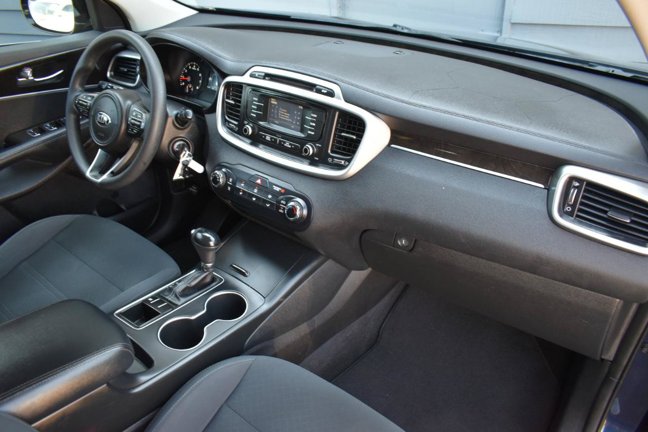 Used 2016 Kia Sorento FWD image 13