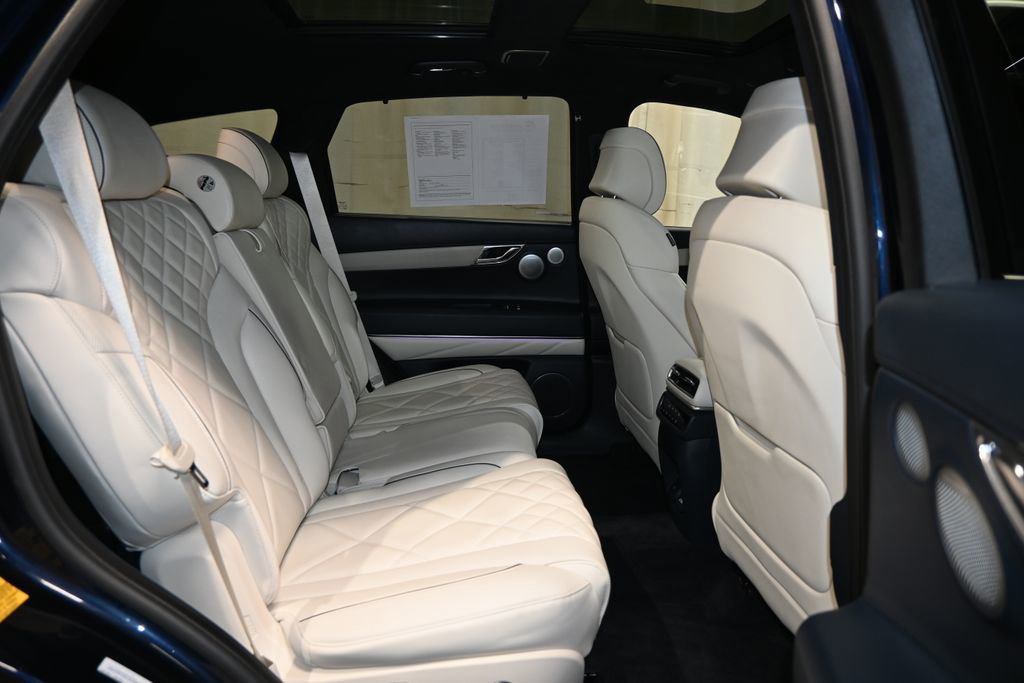 Used 2025 Genesis GV80 3.5T Prestige AWD/4WD image 17