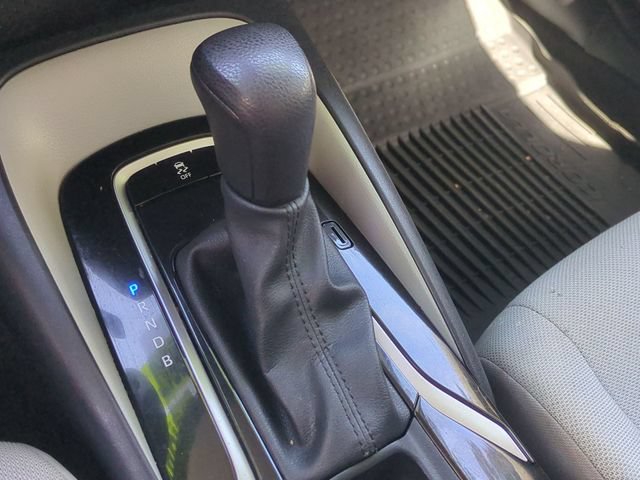 Used 2022 Toyota Corolla L FWD image 38