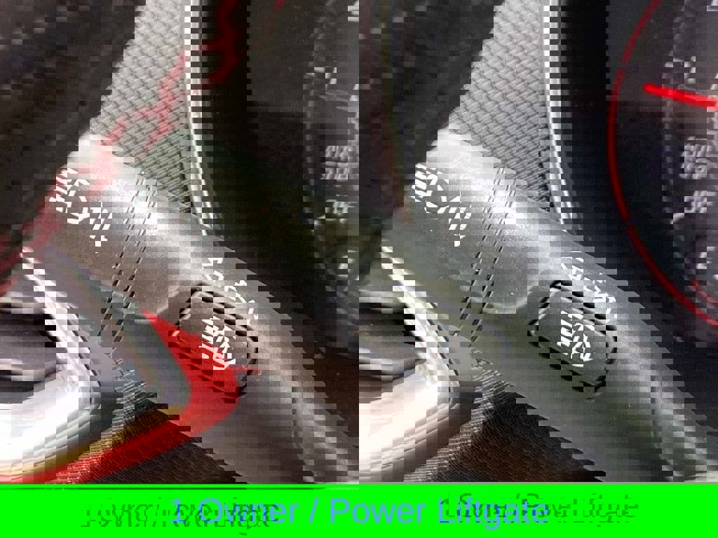 Used 2023 Chevrolet TrailBlazer RS w/ Sun and Liftgate Package image 22