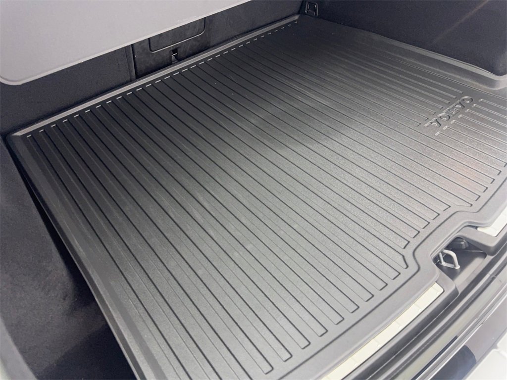 Used 2022 Volvo XC60 B5 Inscription w/ Protection Package Premier image 83