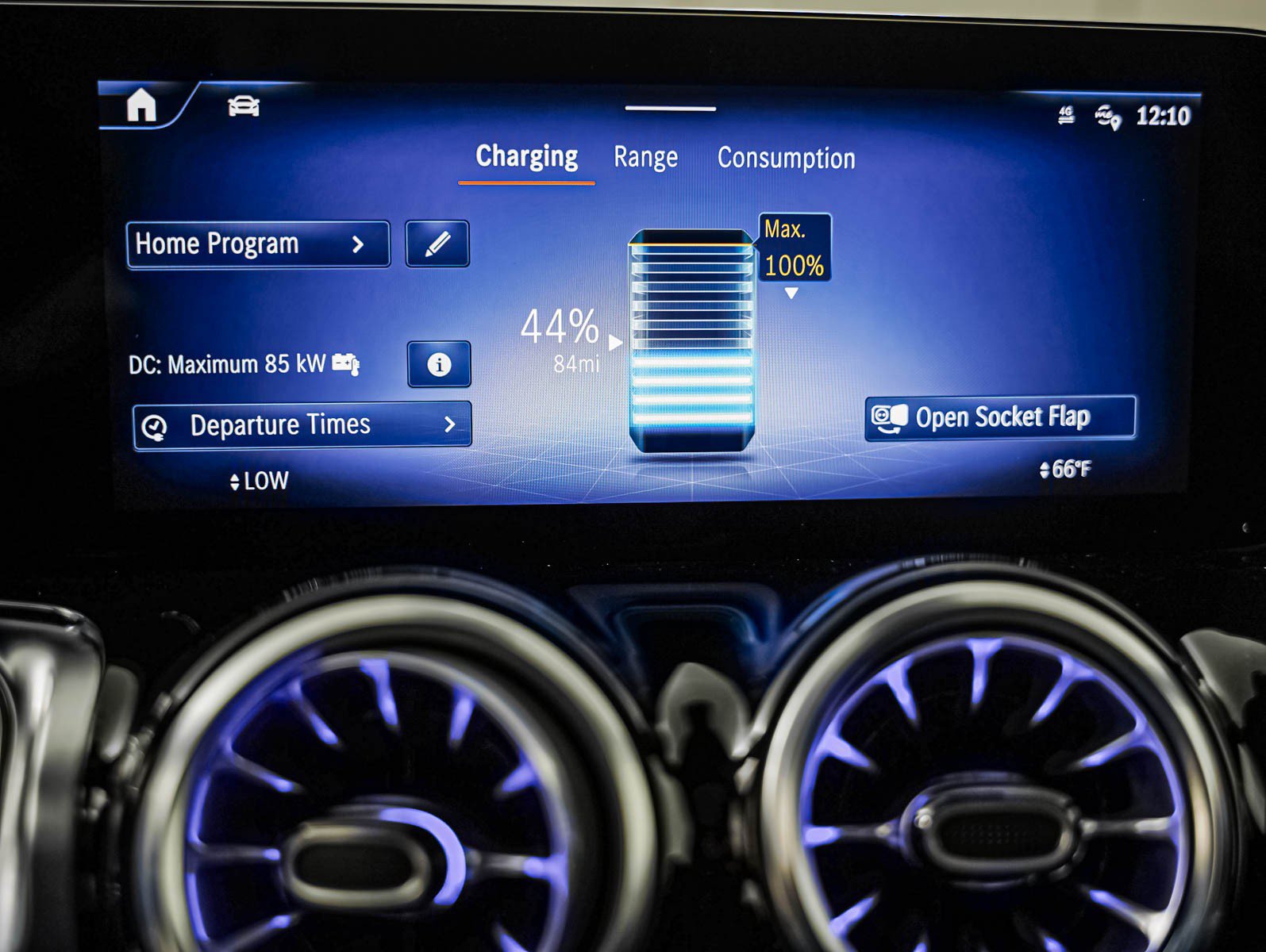 Certified 2024 Mercedes-Benz EQB 300 4MATIC image 20