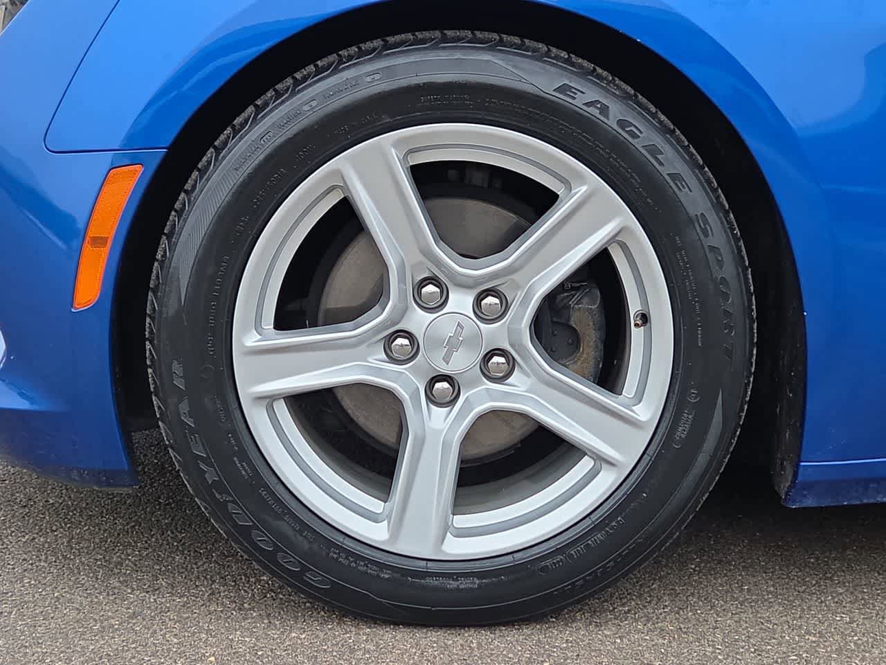 Used 2018 Chevrolet Camaro LS RWD image 12