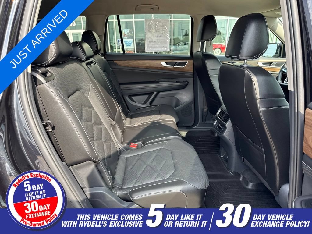 Used 2024 Volkswagen Atlas SE AWD/4WD image 27