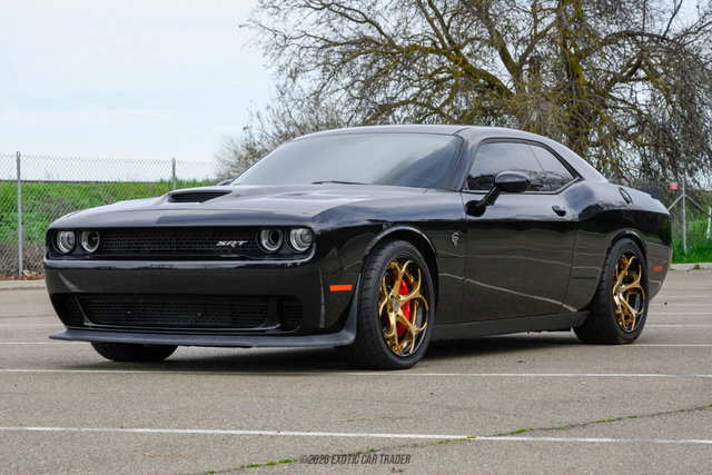 Used 2016 Dodge Challenger SRT Hellcat image 14