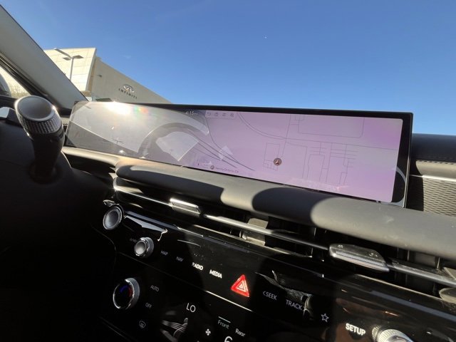 Used 2025 Genesis G80 2.5T image 44