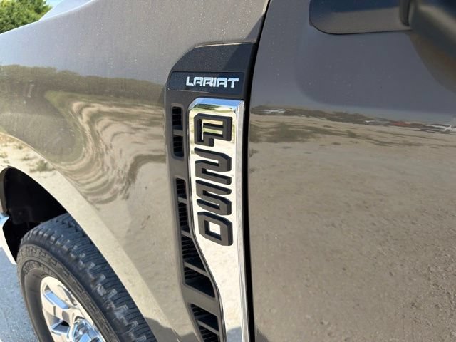 New 2026 Ford F250 Lariat w/ Lariat Premium Package AWD/4WD image 18